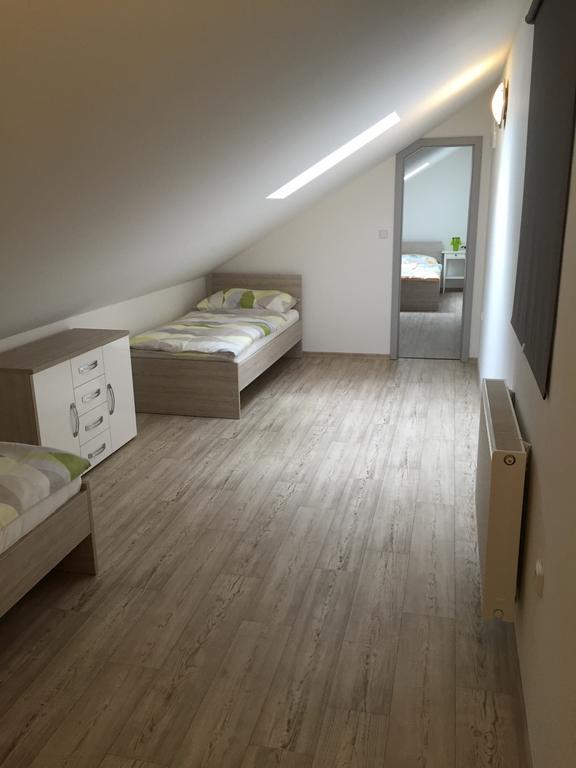 Apartment Lidická Slavkov, 4 person Slavkov u Brna Esterno foto
